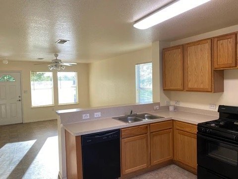 Building Photo - 13023 Pleasant Valley Dr