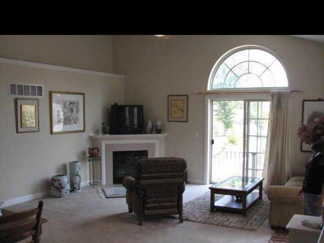 Building Photo - Charming 2br Home in Desirable Dublin Neig...