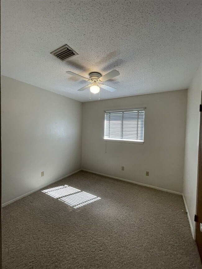 Building Photo - Bossier City LA 4 bed 3 bath for lease | S...