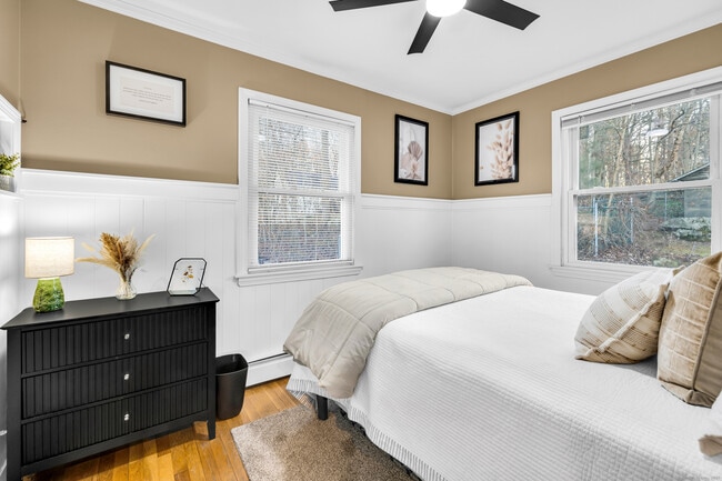 Building Photo - 25 Cottage Grove Rd