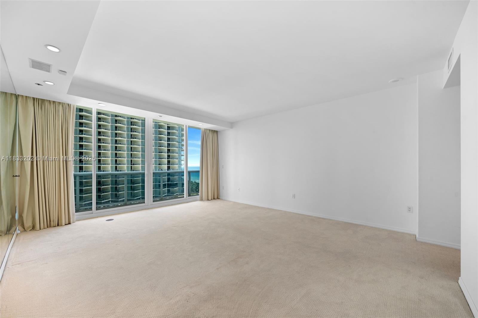 Building Photo - 9601 Collins Ave