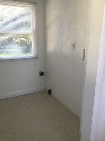 Building Photo - 5305 Pierce Ln