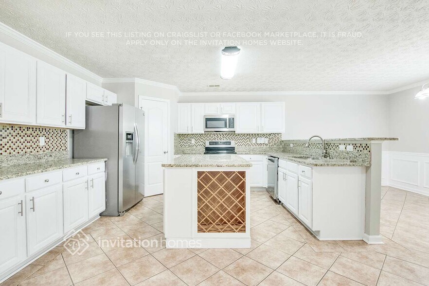Building Photo - 3684 Lear Ct
