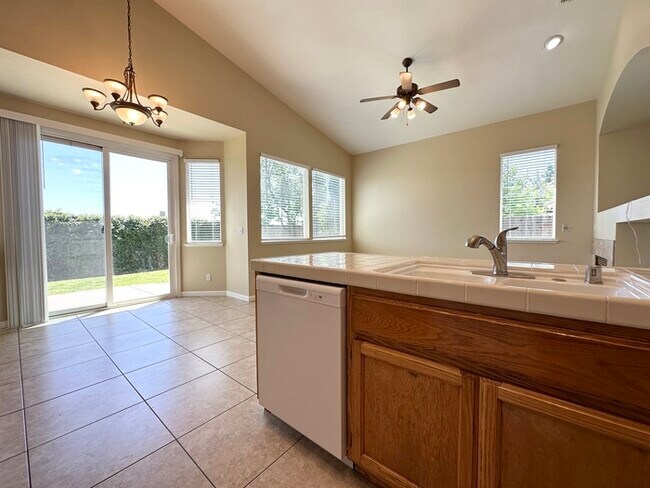 Building Photo - Beautifully Updated 3-Bedroom, 2-Bath Home...