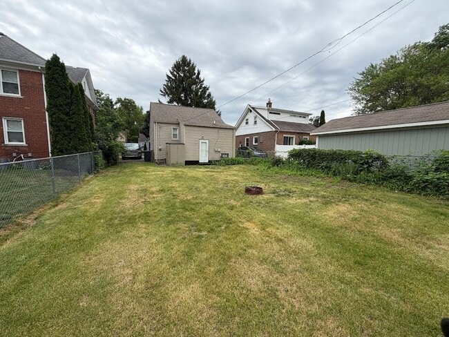 Building Photo - 2 Bed Ferndale home for rent - walking distance to downtown!