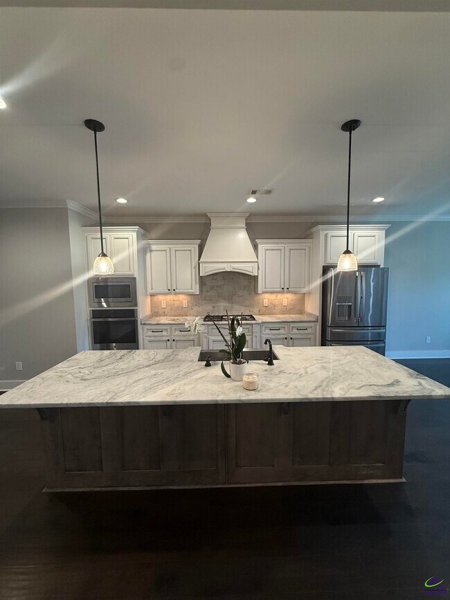 Building Photo - 221 Perth Ct