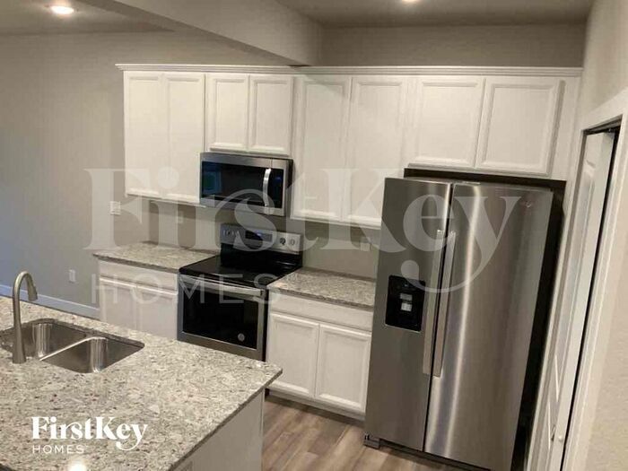 Building Photo - 11123 Murrelet Dr