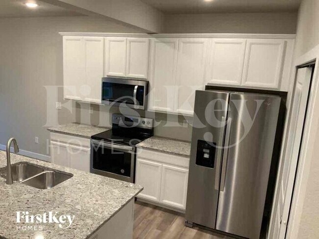 Building Photo - 11123 Murrelet Dr
