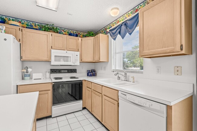 Building Photo - 2746 Linkside Dr