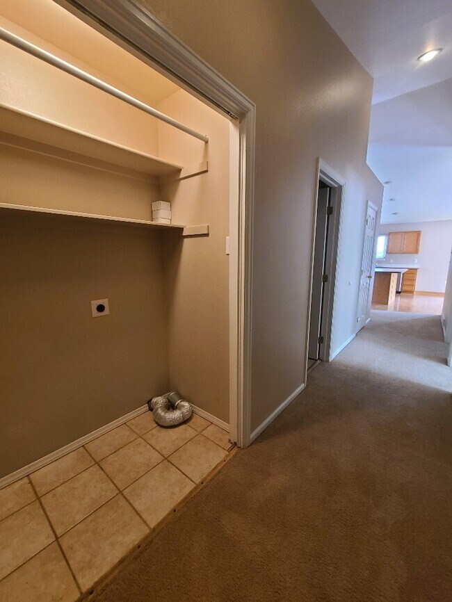 Building Photo - 921 Centennial Dr
