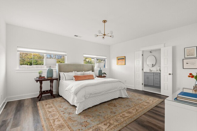 Building Photo - 7008 Westside Cir