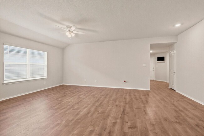 Building Photo - Beautiful Bulverde Home in Comal ISD – Move-In Ready!