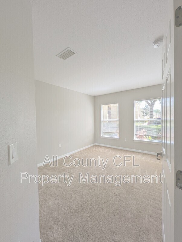 Building Photo - 2816 Club Cortile Cir