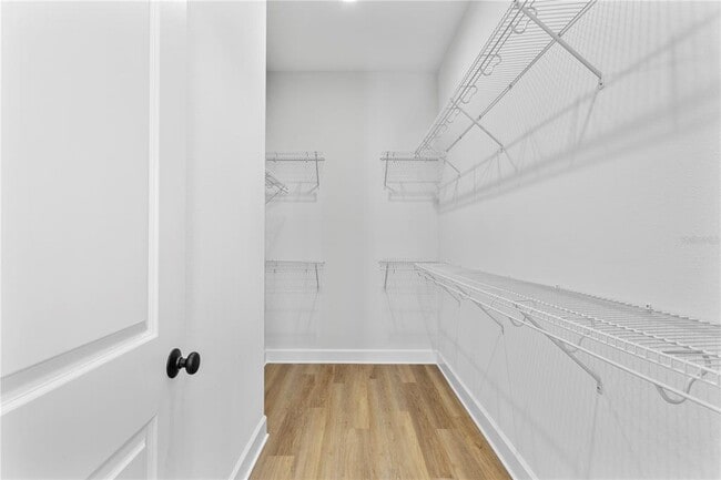 Building Photo - 1903 W Bristol Ave