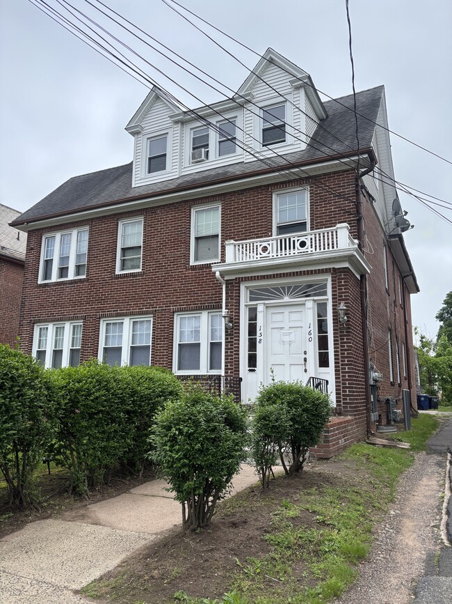 Primary Photo - 160 Elm St