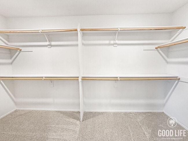 Building Photo - Beautiful 5Bd/3.5Ba Home in Cul-de-Sac in Riverside w/new Turf Back Yard and New Carpet!