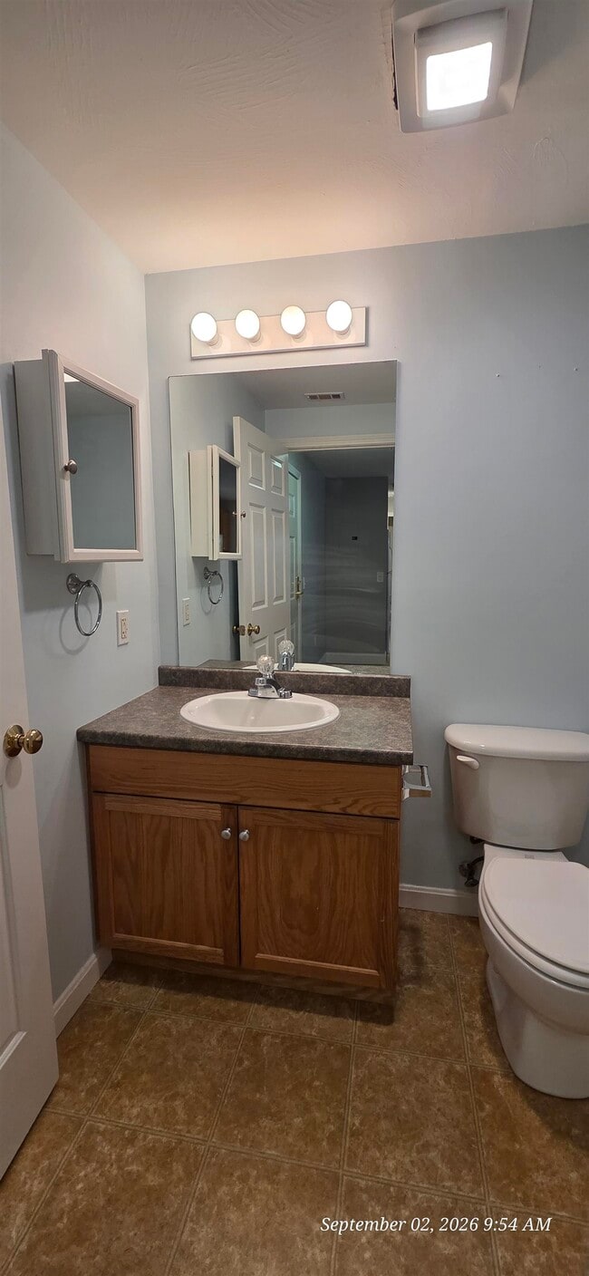 Building Photo - 14 Vista Ridge Dr