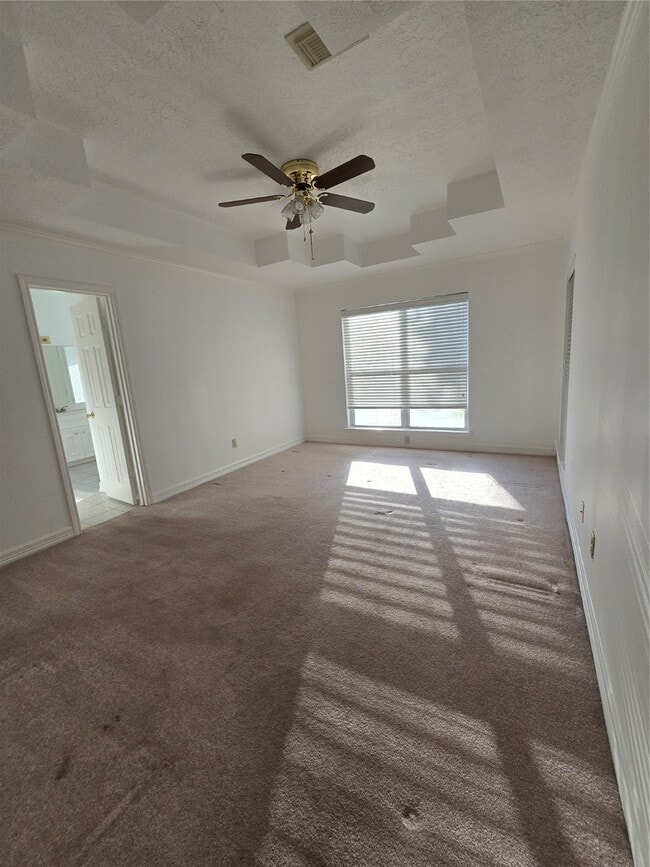 Building Photo - 11207 Iberia Dr