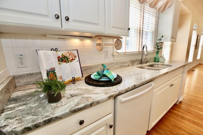 Building Photo - 4-Bedroom Church Point Home Available 08-07-26! Attached Garage - Downstairs Primary Suite - Pet-...