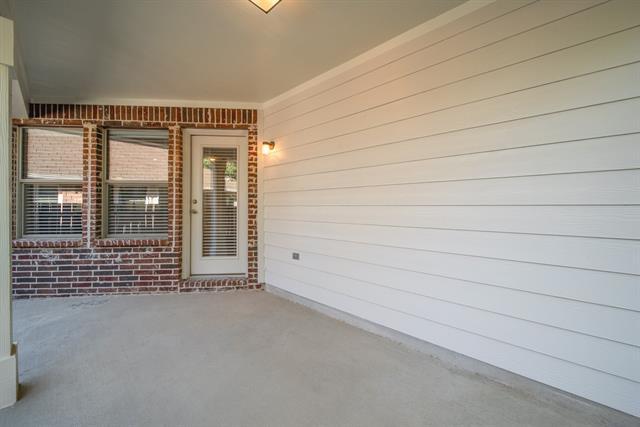 Building Photo - 15705 Wheelhorse Trail