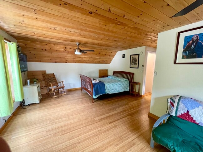 Building Photo - 24 Arrowhead Ln