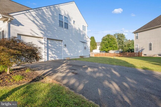 Building Photo - 38 Houser Dr