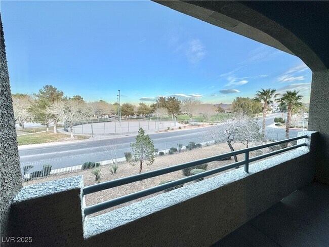 Building Photo - 833 Aspen Peak Loop