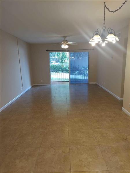 Building Photo - 622 NW 13th St