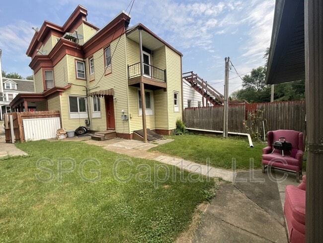 Building Photo - 618 Salem Ave