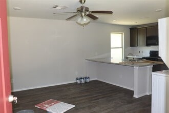 Building Photo - 9199 Inwood