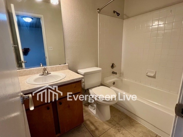 Building Photo - 102 Barnsbury Ct