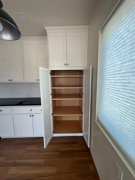 Kitchen Pantry - 2670 Montclair St