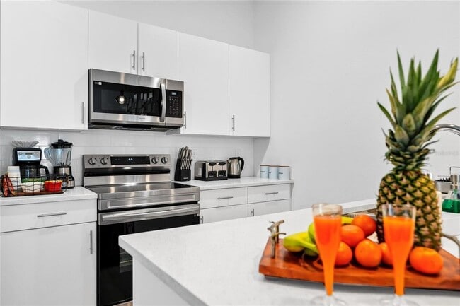 Building Photo - 637 Trikomo Drive