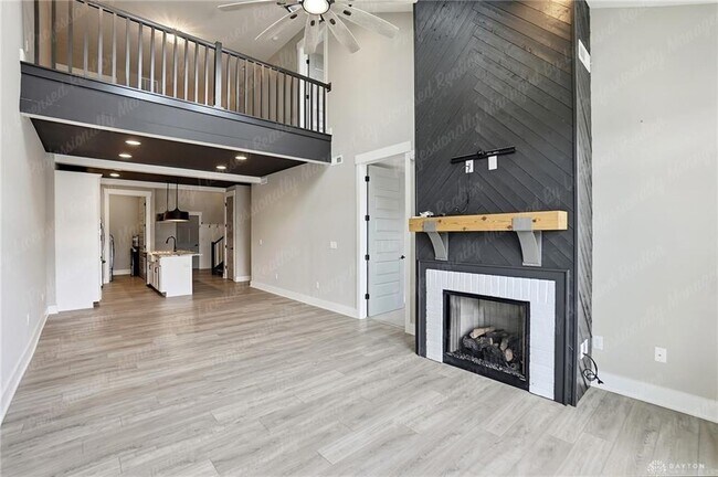 Building Photo - 629 Bungalow Ct