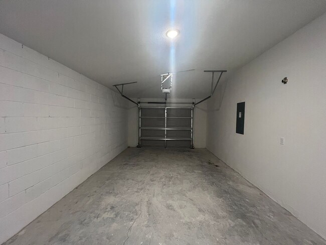 Building Photo - GREAT 3 BD/2BA Home in Ocala!!