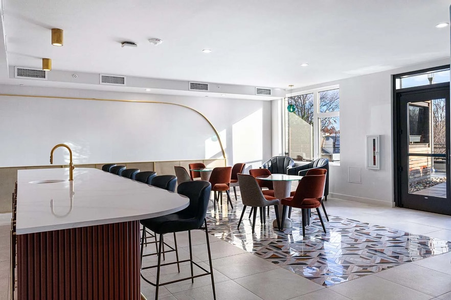 Building Photo - 1215 N Fayette St