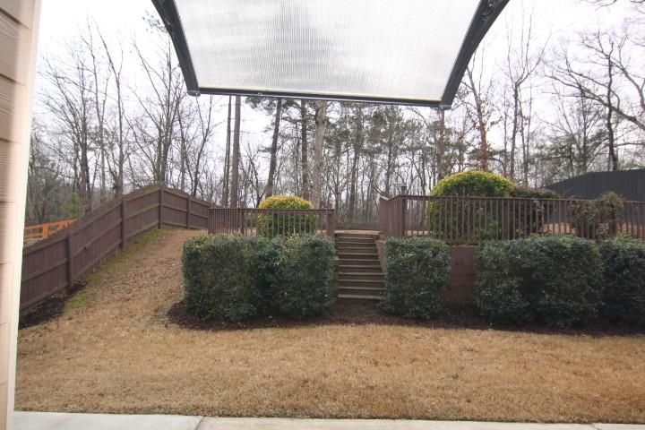 Building Photo - 700 Moonlight Way