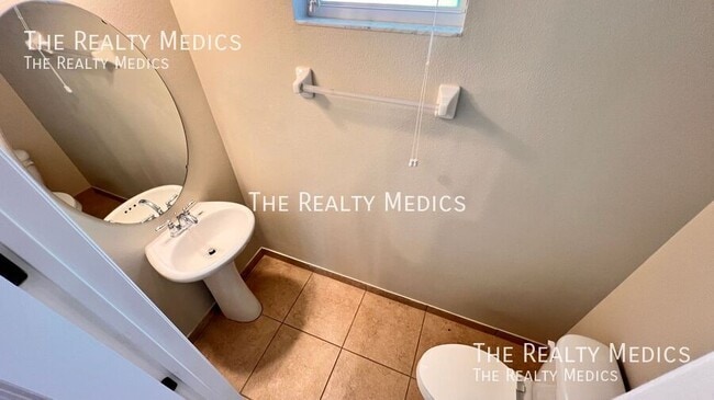 Building Photo - 1900 Garden Sage Dr