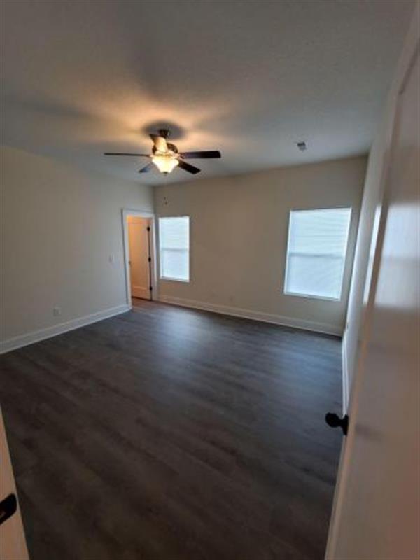 Building Photo - BEAUTIFULHOMES...