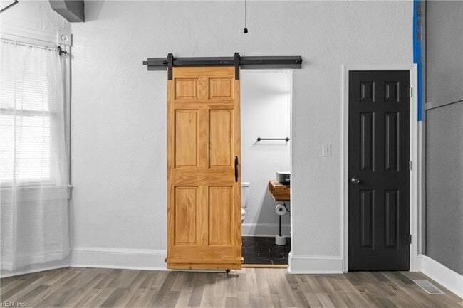 Building Photo - 430 Mt Vernon Ave