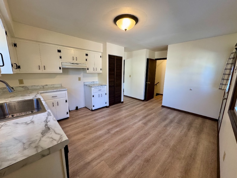 Building Photo - 1230-1230 N 10th Ave