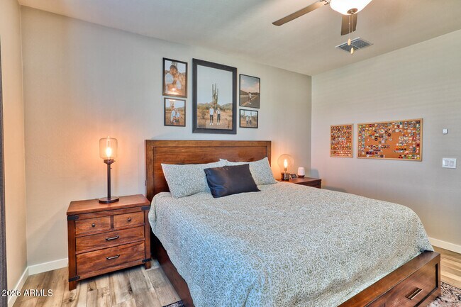 Building Photo - 11508 W Cumberland Dr