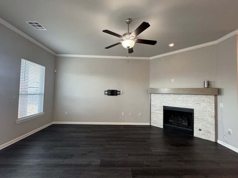 Building Photo - 9104 SW 47th St