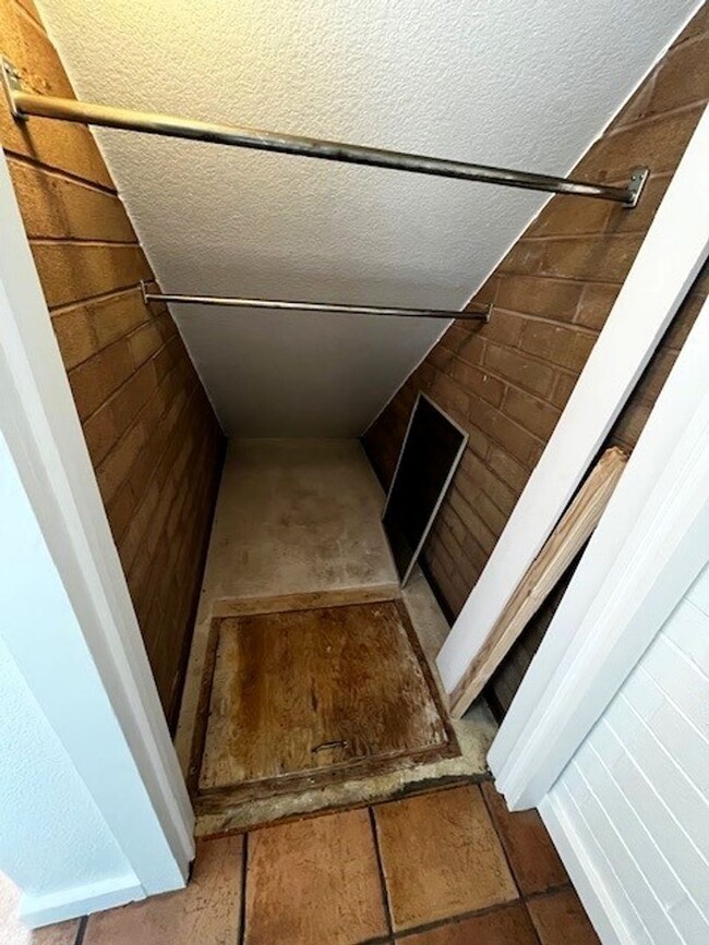 Building Photo - Long Term Rental- 791C Riverbend Condos- M...