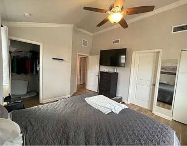 Building Photo - Spacious 3 Bed, 2 Bath Home with Workshop ...