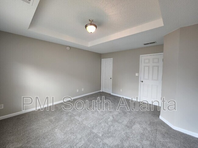 Building Photo - 176 Shenandoah Dr