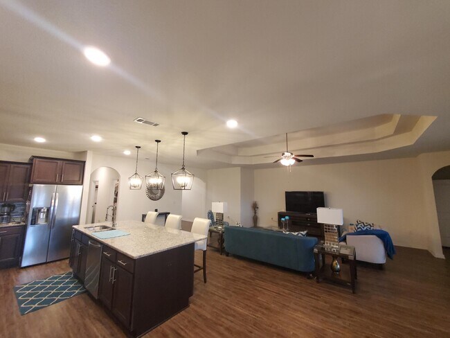 Building Photo - 329 Merlin Ct