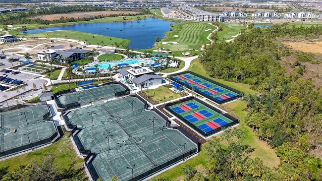 Building Photo - 12140 Wellen Golf St