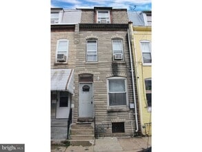 Building Photo - 4-bedroom home in the heat of Reading!