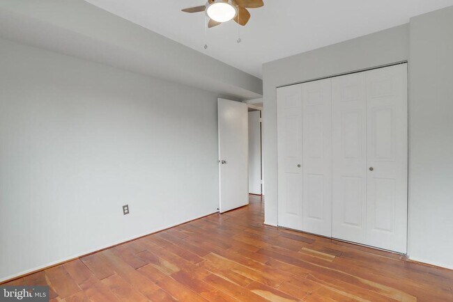 Building Photo - 3240 S 28th St